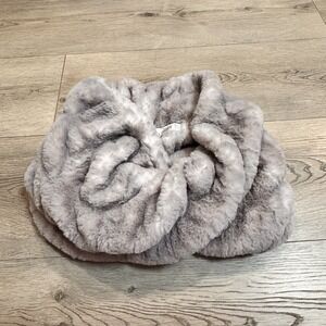 Max Studio Faux Fur Muff Cowl Plush One Size Light Gray Infinity Scarf